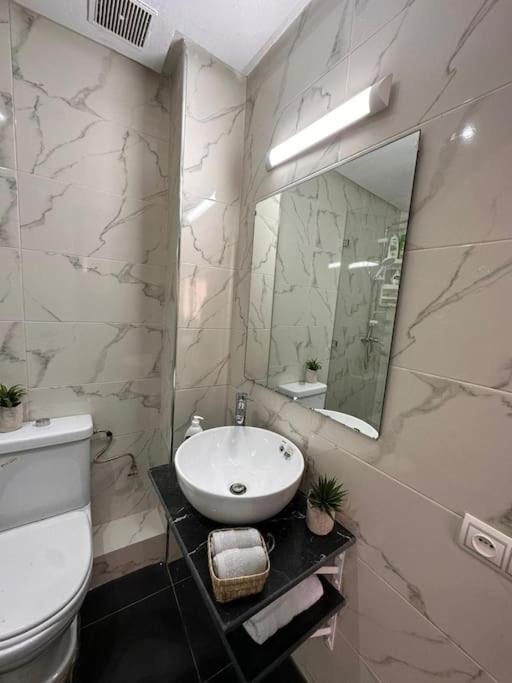 Charmant Appartement Avec Piscine 2Chambres Au Coeur De Gueliz Marrakesh Exterior foto